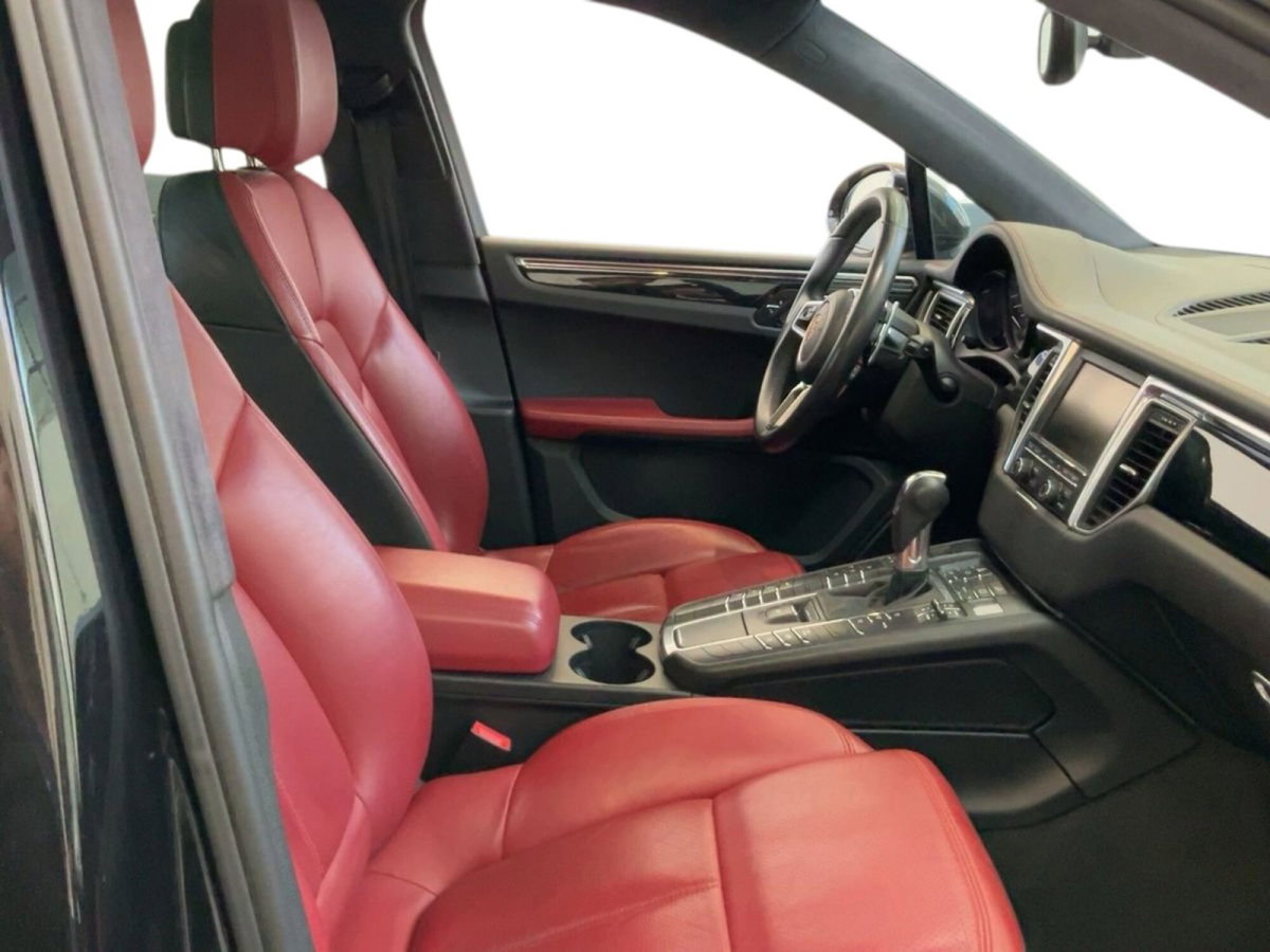 Porsche Macan Turbo (4)