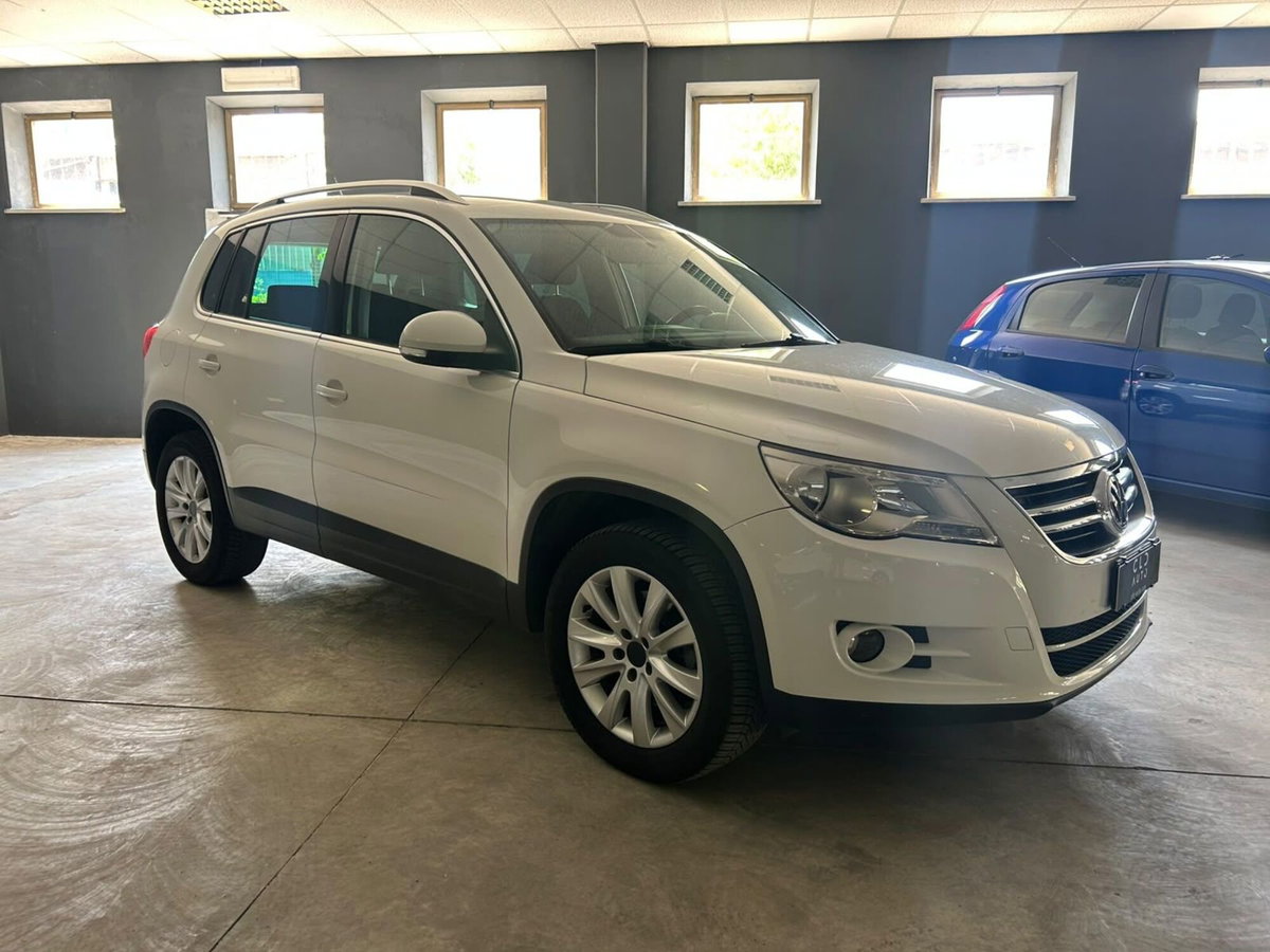 Volkswagen Tiguan 2.0 TDI DPF 4MOTION DSG R-Line (3)
