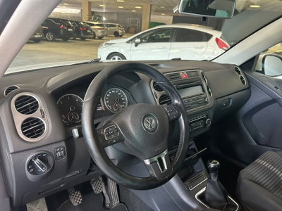 Volkswagen Tiguan 2.0 TDI DPF 4MOTION DSG R-Line (6)