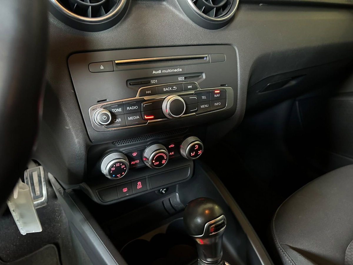 Audi A1 Sportback 1.4 TDI S tronic (13)