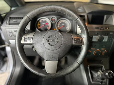 Opel Zafira 1.9 16V CDTI 150CV aut. Cosmo (10)