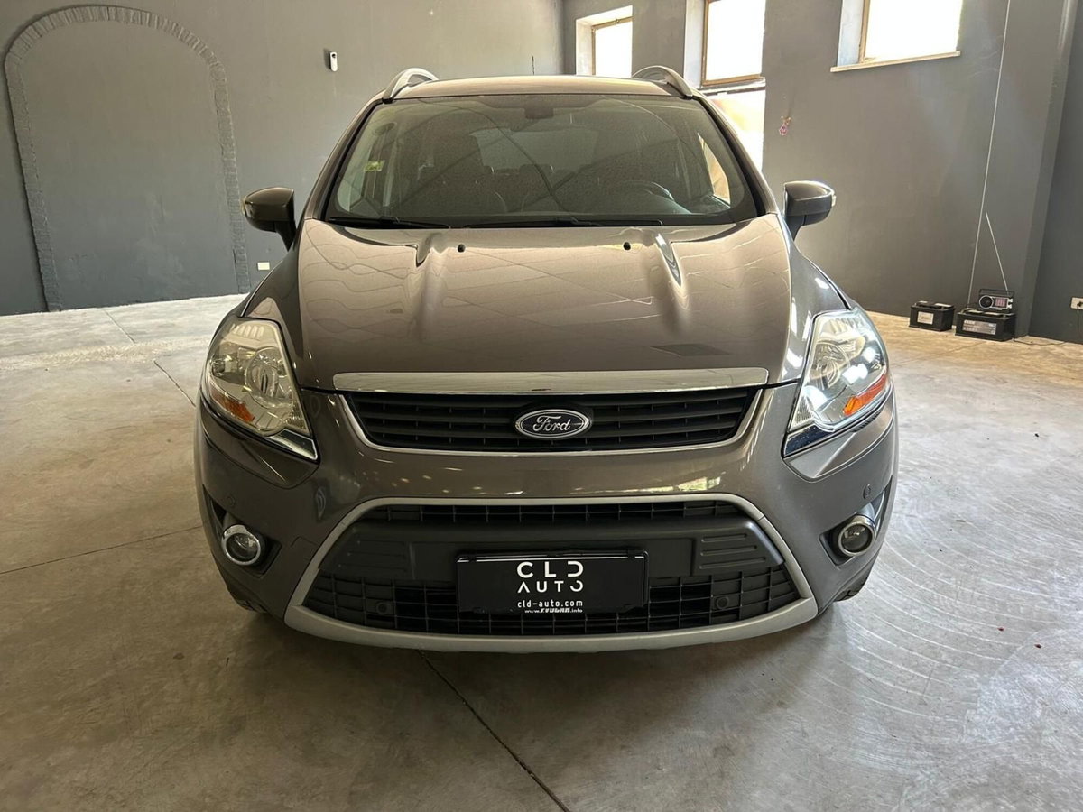 Ford Kuga 2.0 TDCI 163 CV 4WD Powershift Titanium (2)