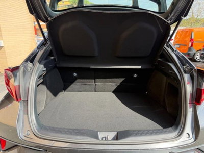Toyota Toyota C-HR 1.8 Hybrid E-CVT GR Sport (7)