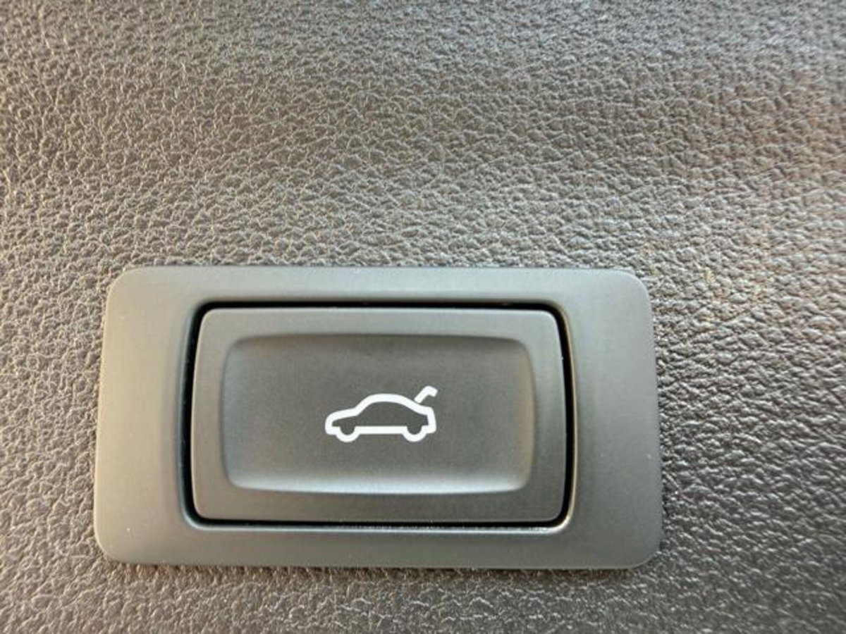 Audi A6 Avant 40 2.0 TDI quattro ultra S tronic Business (8)
