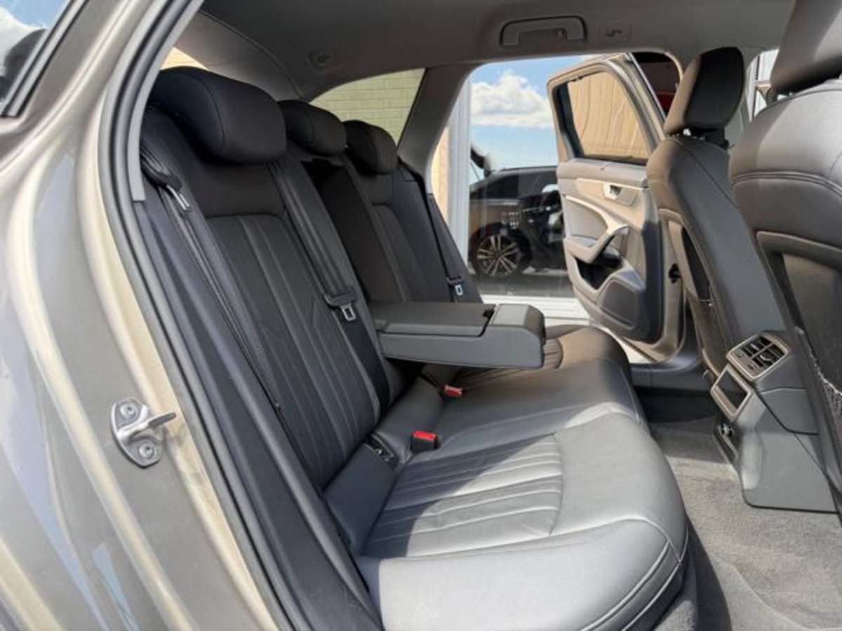 Audi A6 Avant 40 2.0 TDI quattro ultra S tronic Business (9)