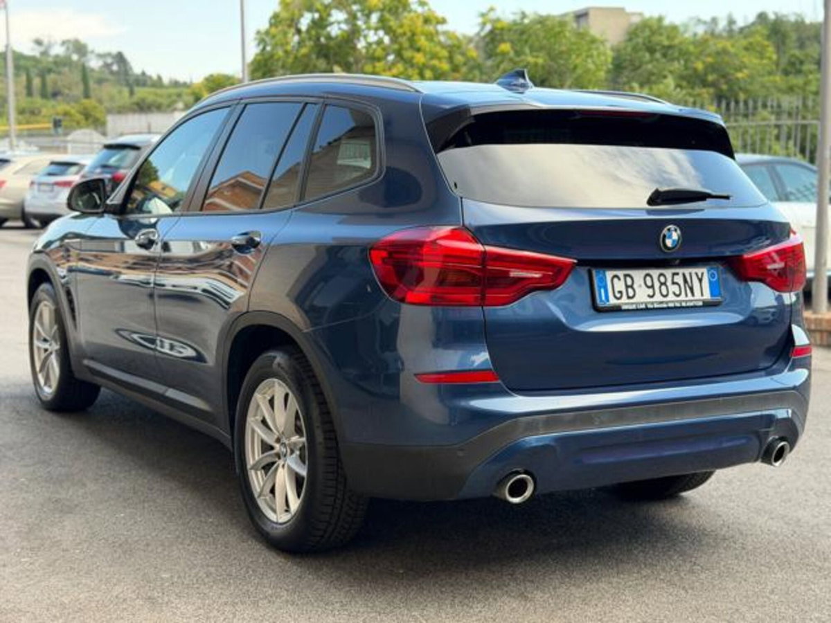 BMW X3 xDrive20d Business Advantage (4)