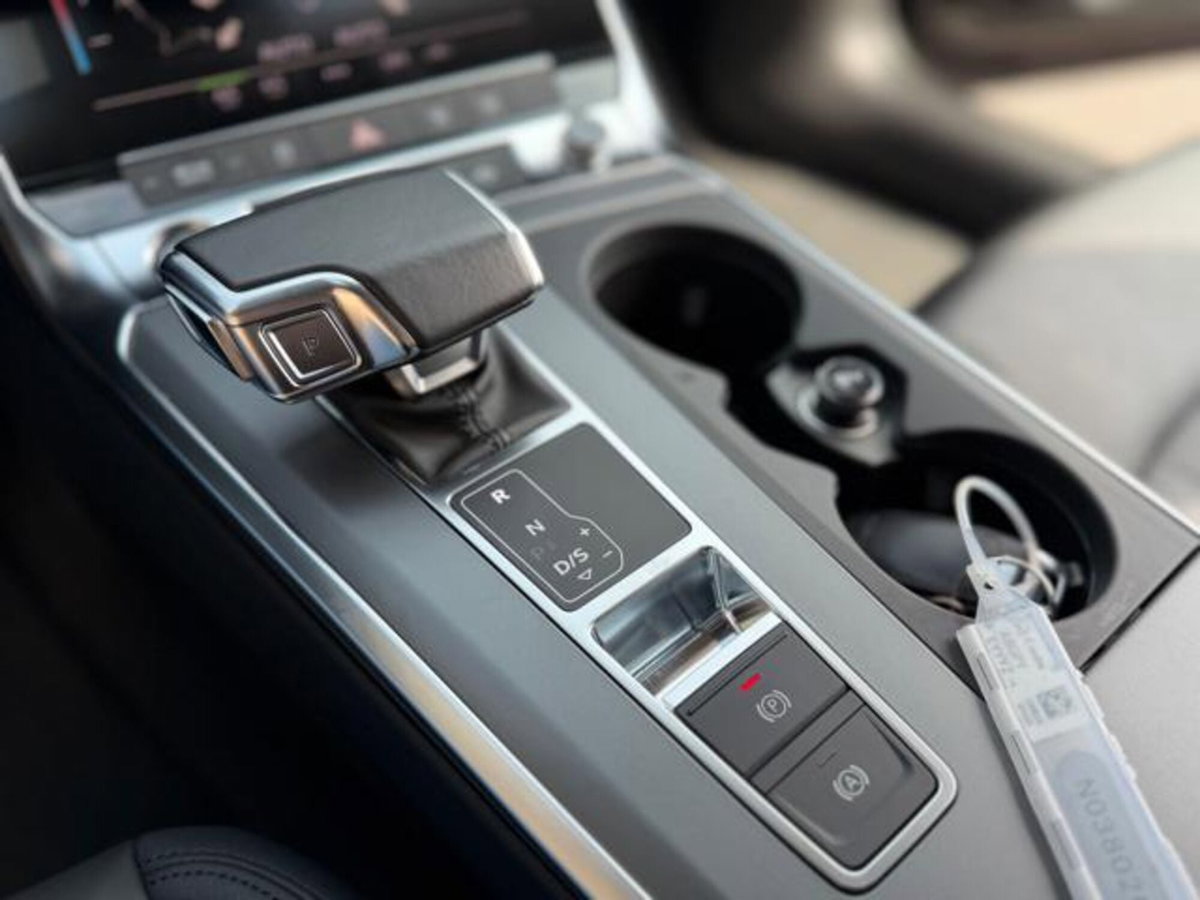 Audi A6 Avant 40 2.0 TDI S tronic Business Plus (15)