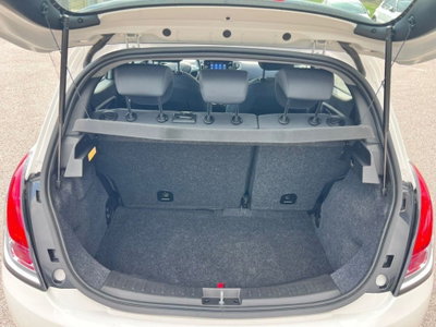 Lancia Ypsilon 1.0 FireFly 5 porte S&S Hybrid Ecochic Gold (8)