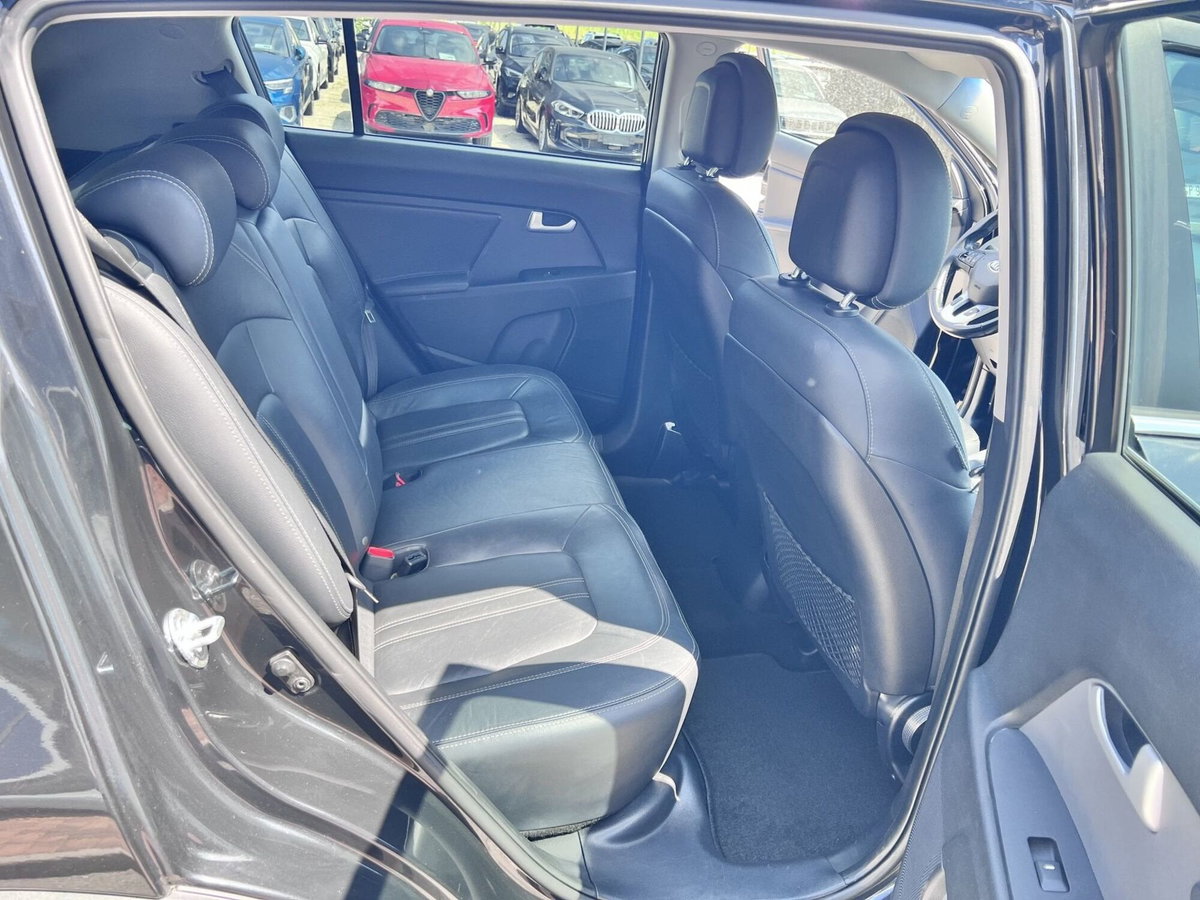 Kia Sportage 1.7 CRDI VGT 2WD high tech (7)