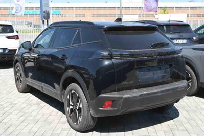 Peugeot 2008 PureTech 100 S&S Allure (4)