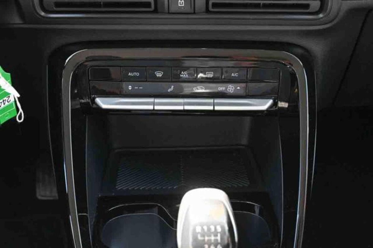 Citroen C3 Aircross 1.2 puretech turbo Plus 100cv (15)