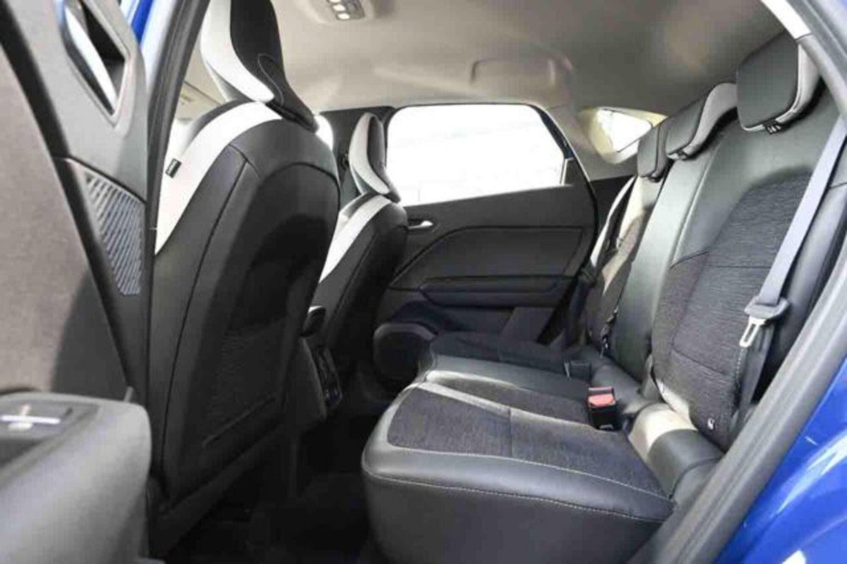 Renault Captur TCe 90 CV Techno (11)