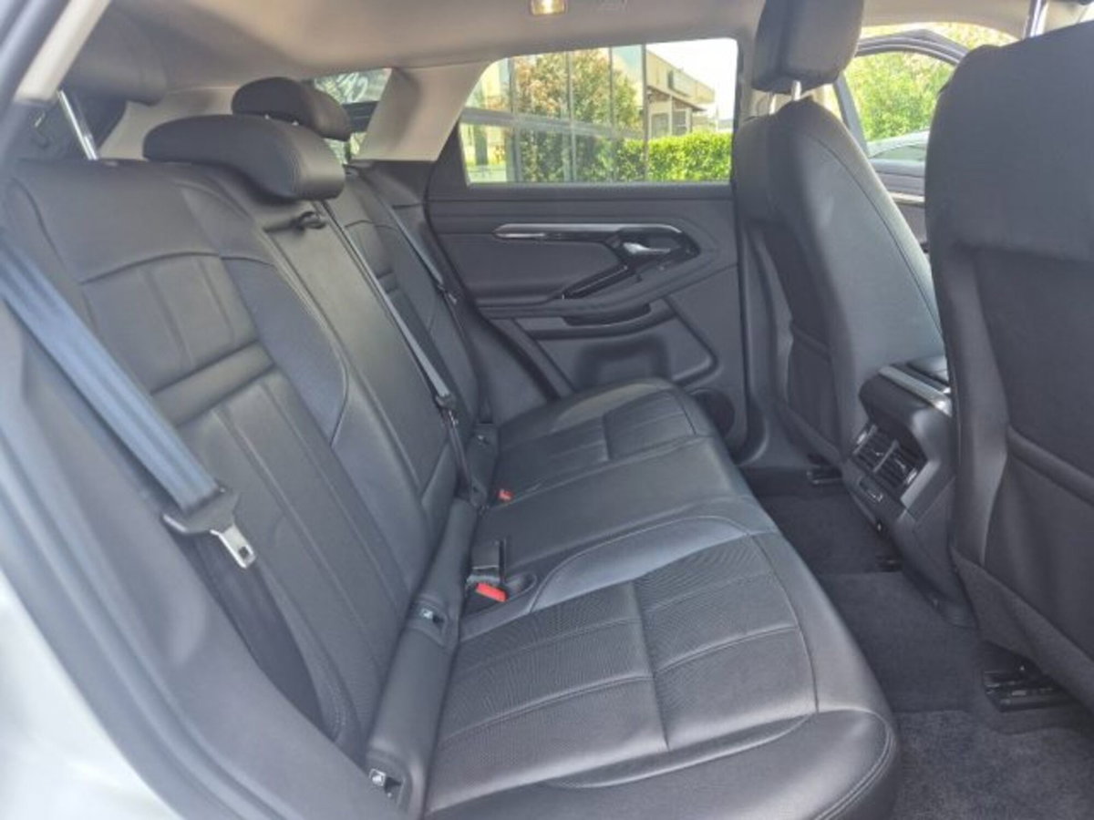 Land Rover Range Rover Evoque 2.0D I4-L.Flw 150CV AWD Aut R-Dynamic HSE (12)