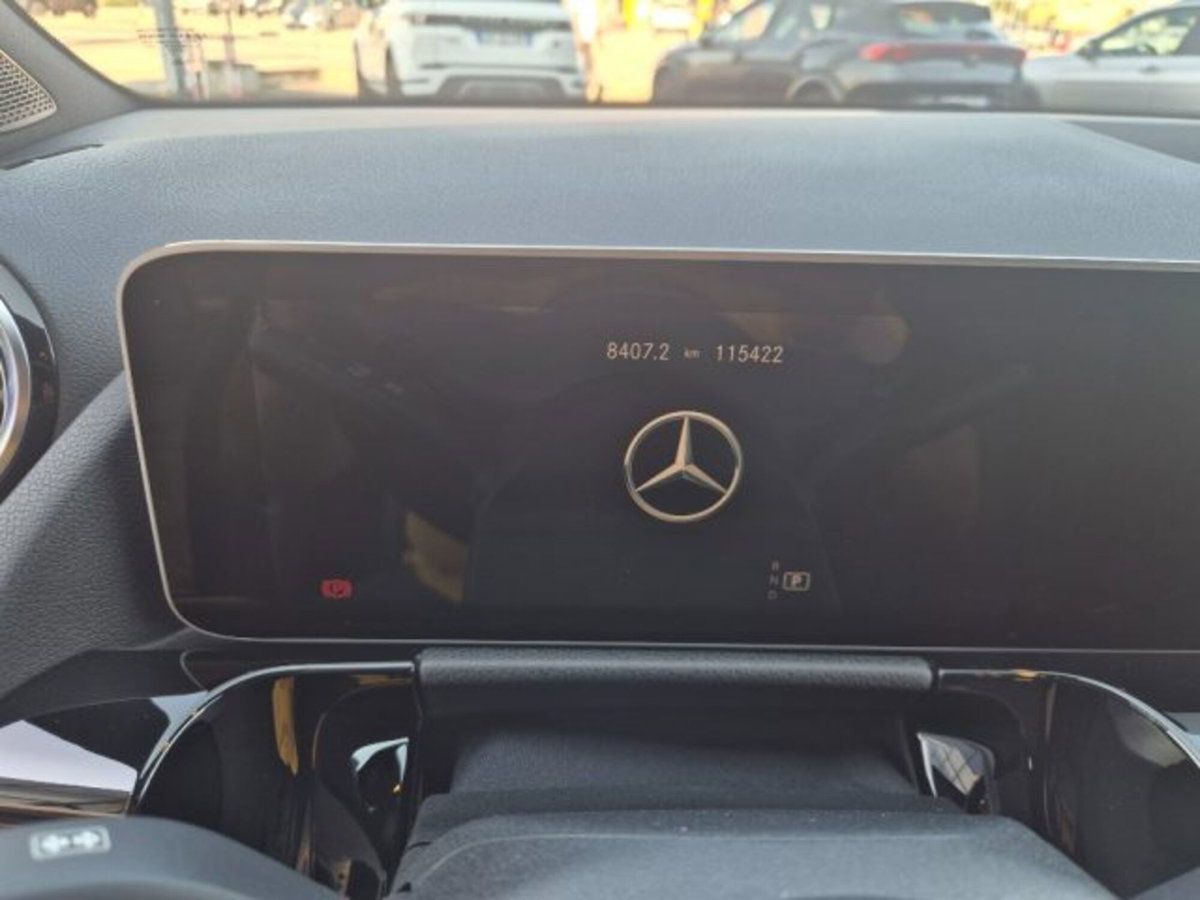 Mercedes-Benz Classe B 180 d Automatic Sport Plus (15)