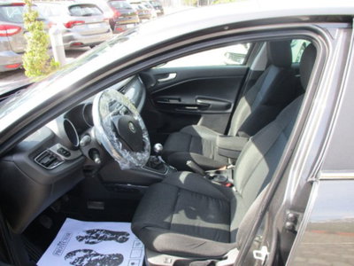 Alfa Romeo Giulietta 2.0 JTDm-2 Exclusive 140cv (5)