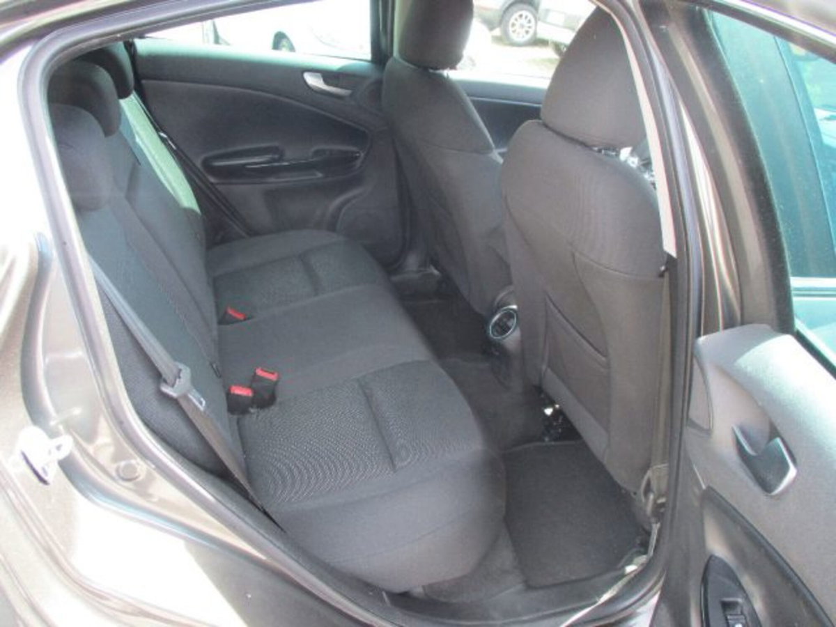 Alfa Romeo Giulietta 2.0 JTDm-2 Exclusive 140cv (6)