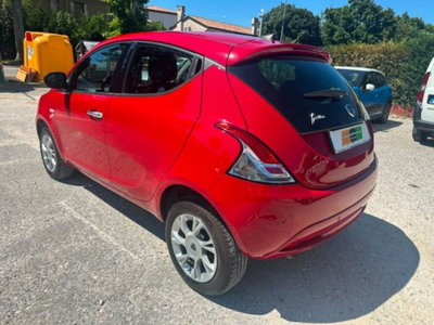 Lancia Ypsilon 0.9 TwinAir 5 porte Metano Ecochic Gold (11)