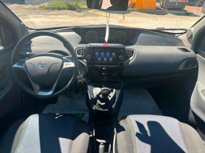 Lancia Ypsilon 0.9 TwinAir 5 porte Metano Ecochic Gold (19)