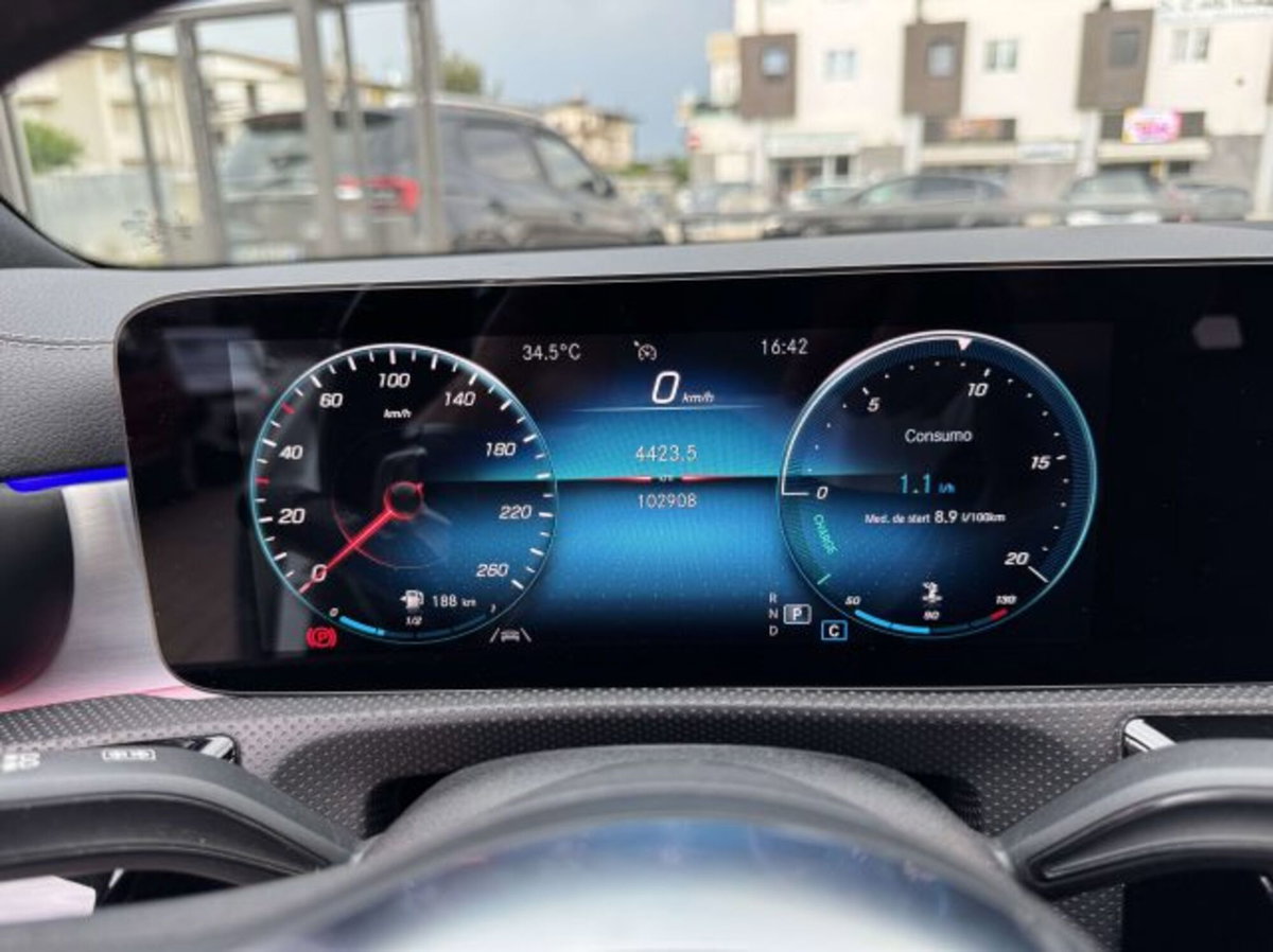 Mercedes-Benz CLA Shooting Brake 200 d Shooting Brake Premium (12)