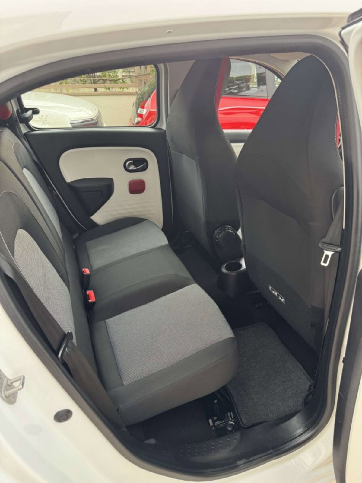 Renault Twingo 1.0 SCe Stop&Start Energy (11)