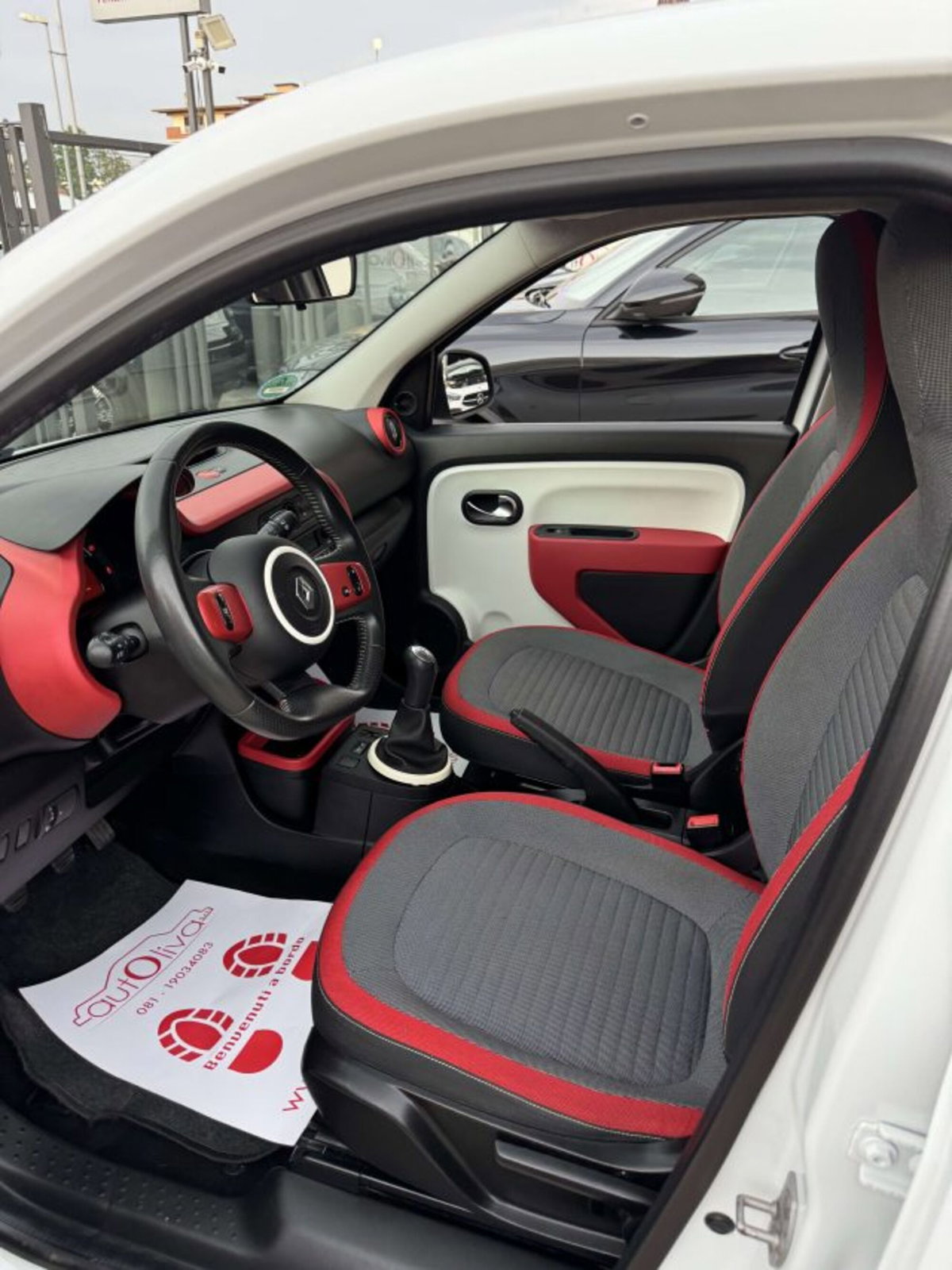Renault Twingo 1.0 SCe Stop&Start Energy (13)