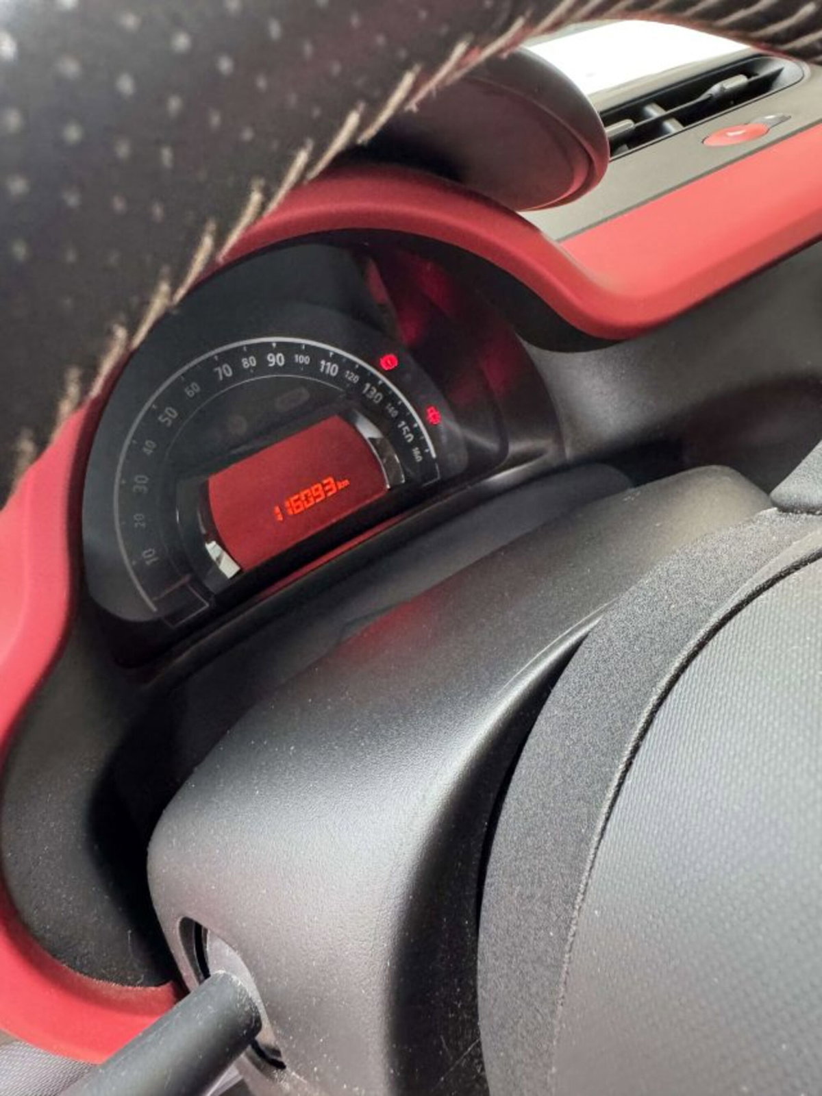 Renault Twingo 1.0 SCe Stop&Start Energy Openair (11)