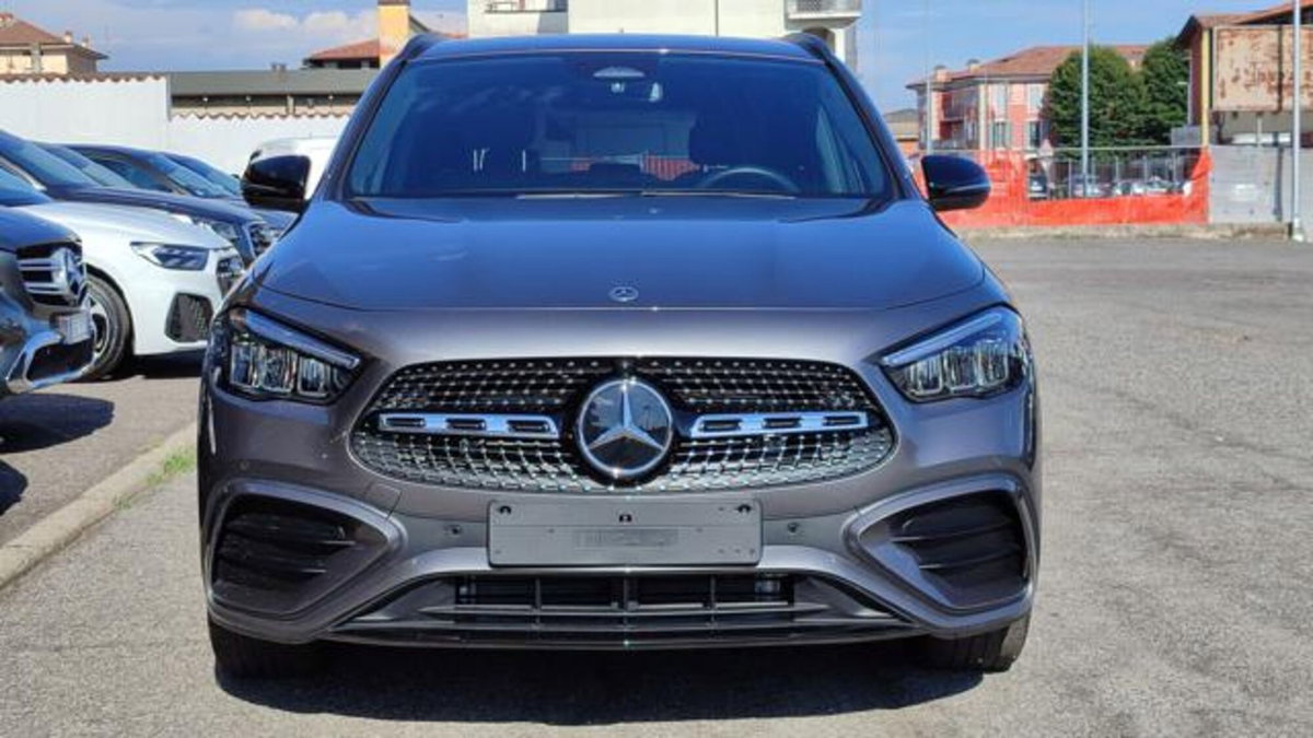 Mercedes-Benz GLA SUV 200 d Automatic Premium (2)