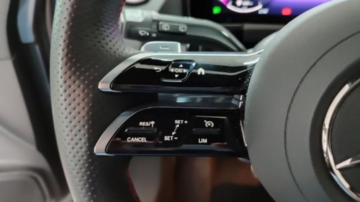 Mercedes-Benz GLA SUV 200 d Automatic Premium (8)