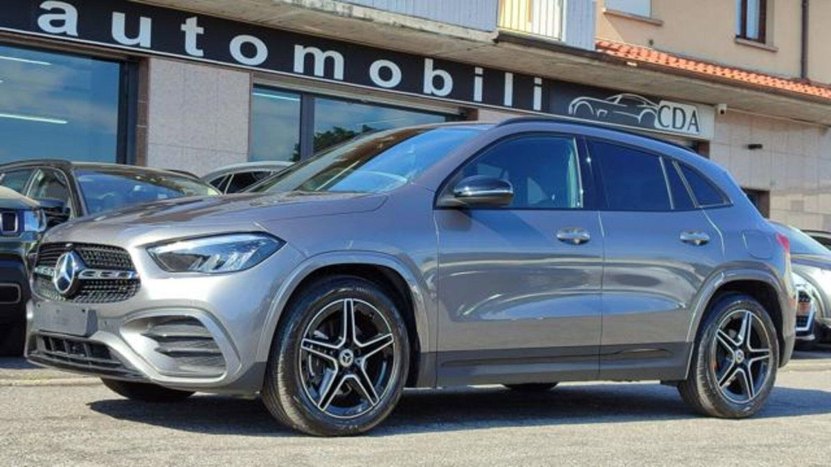 Mercedes-Benz GLA SUV 200 d Automatic Premium
