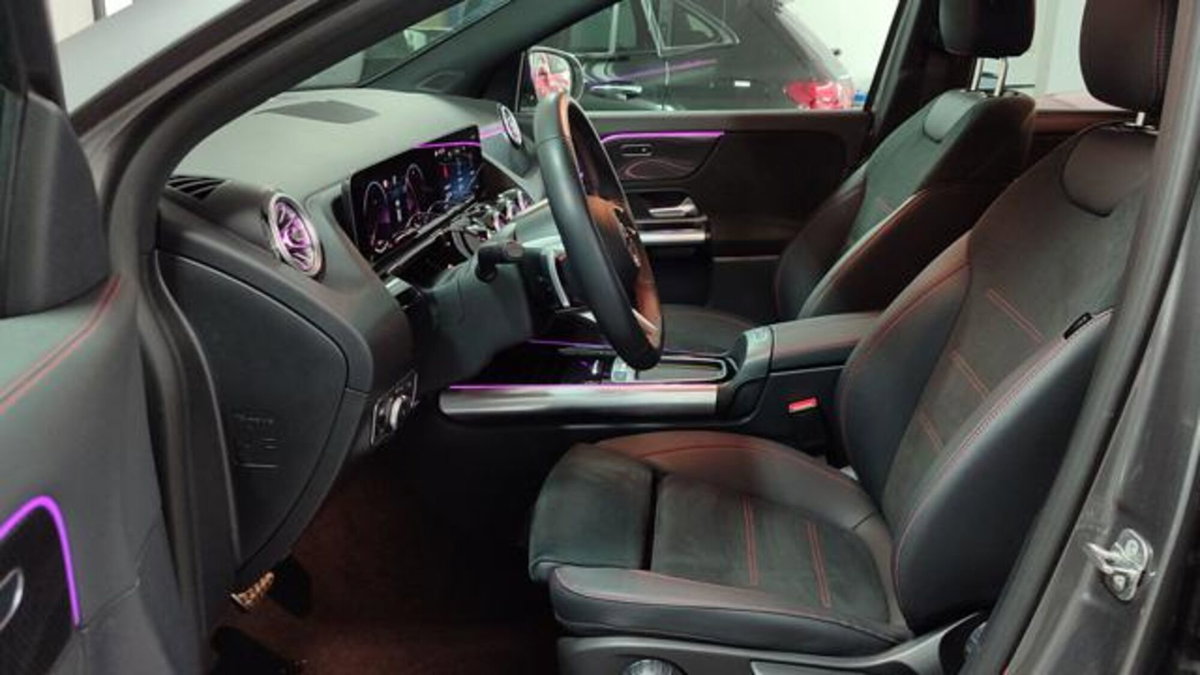 Mercedes-Benz GLA SUV 200 d Automatic Premium (7)