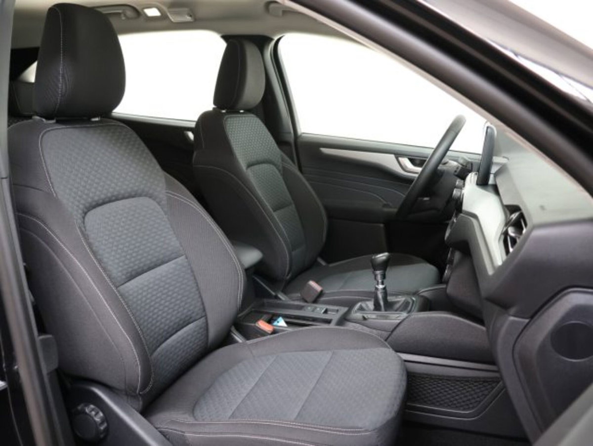 Ford Kuga 1.5 ecoboost Titanium 2wd 150cv (11)