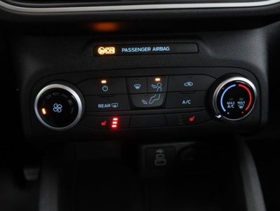 Ford Kuga 1.5 ecoboost Titanium 2wd 150cv (18)