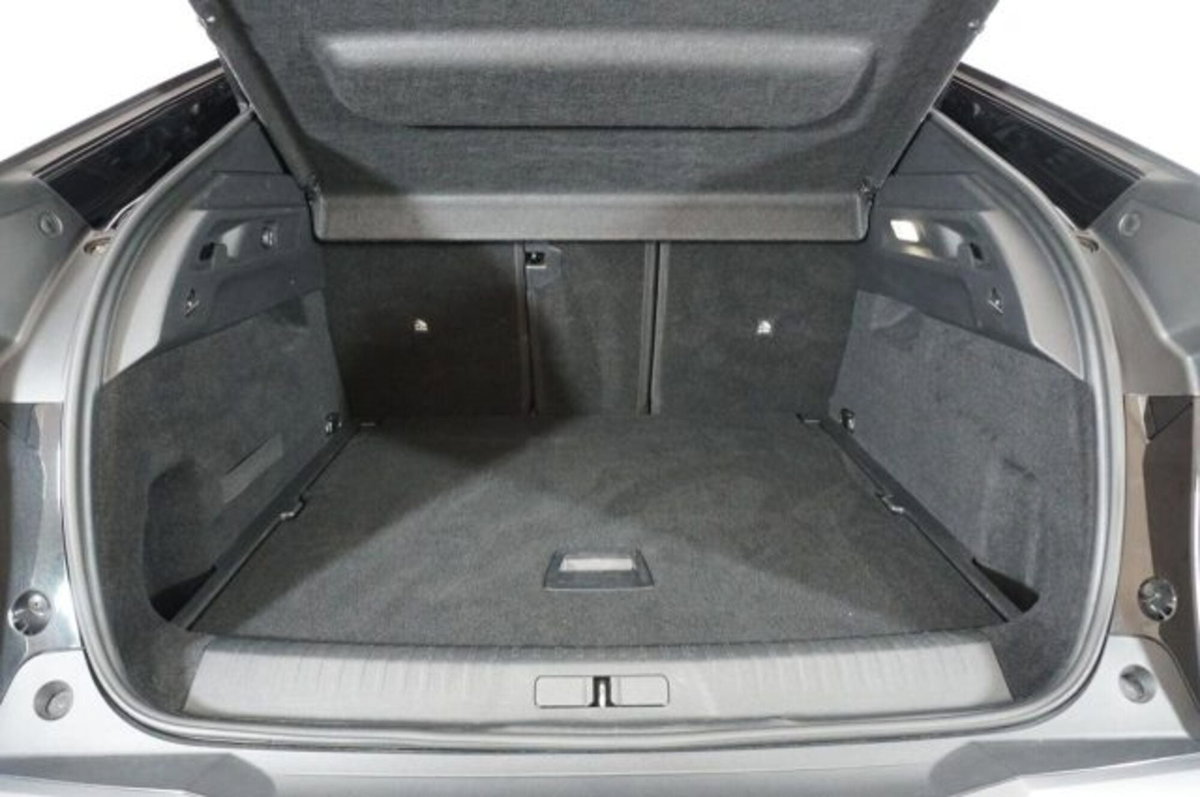 Peugeot 3008 1.2 hybrid Allure 145cv e-dcs6 (12)