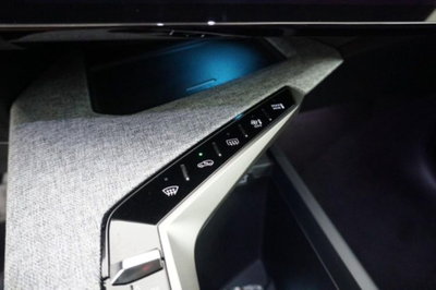 Peugeot 3008 1.2 hybrid Allure 145cv e-dcs6 (15)