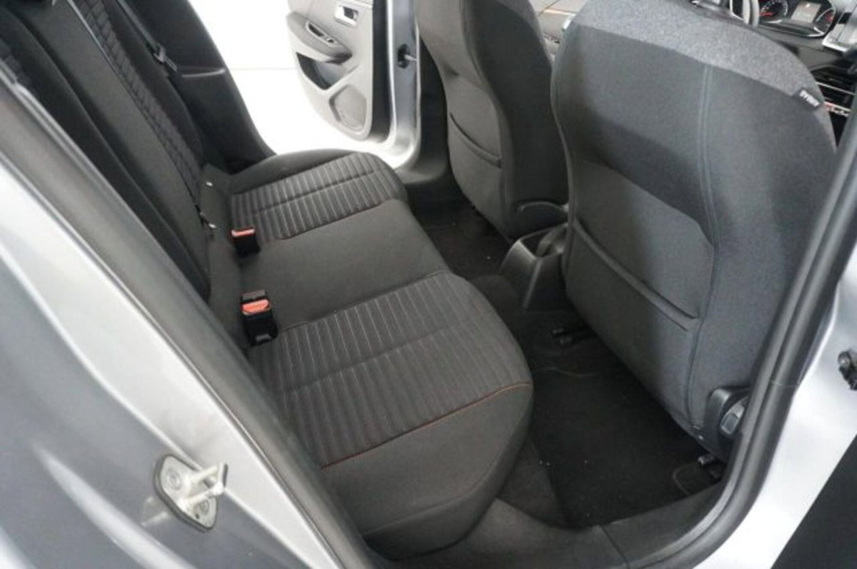 Peugeot 208 BlueHDi 100 Stop&Start 5 porte Active (10)