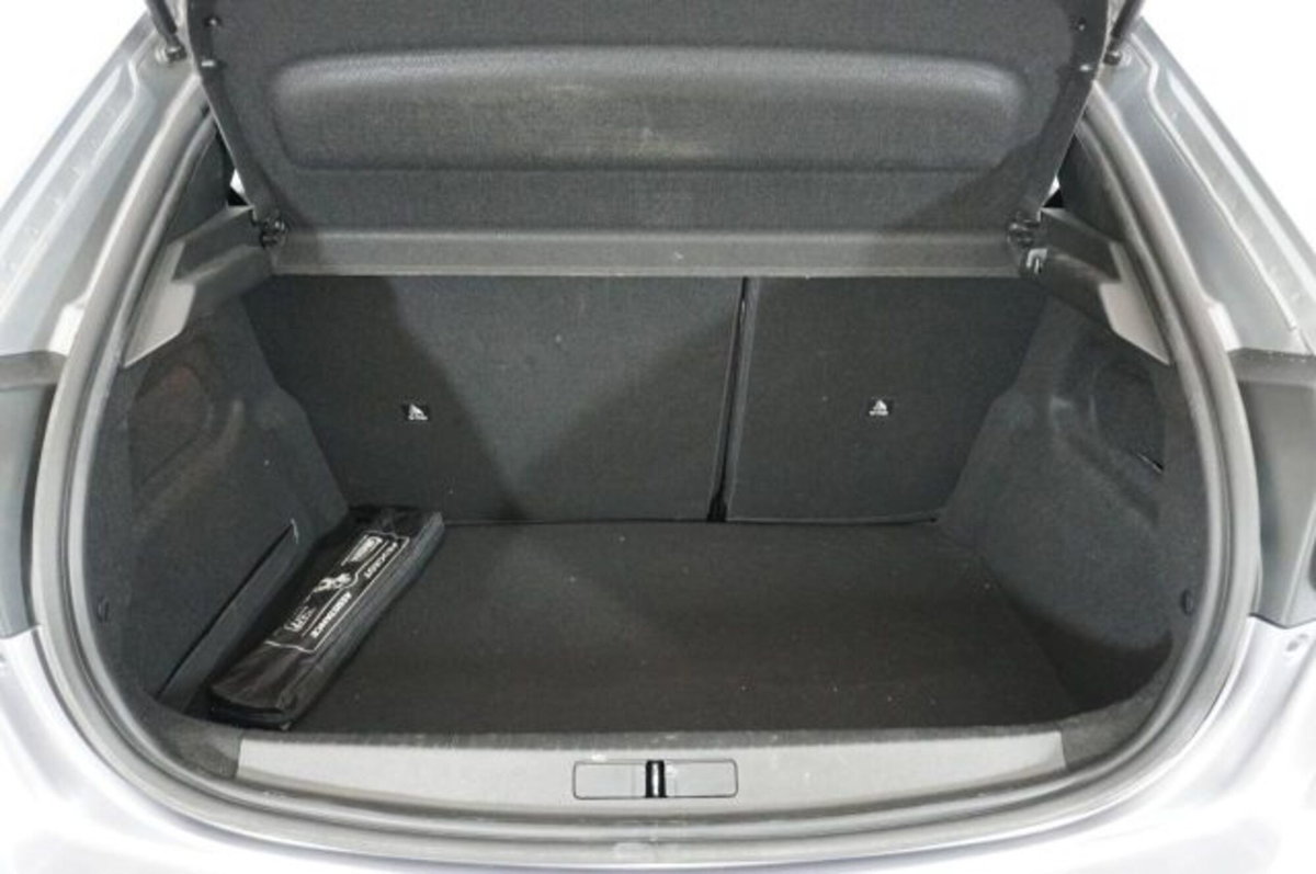 Peugeot 208 BlueHDi 100 Stop&Start 5 porte Active (11)