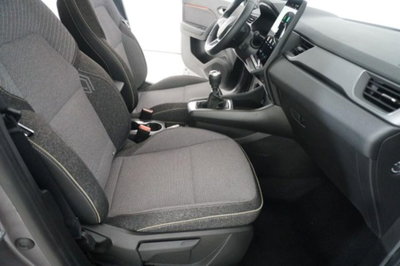 Renault Captur 1.0 tce Techno 90cv (10)