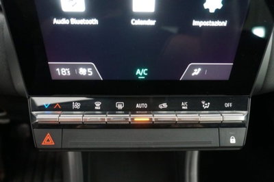 Renault Captur 1.0 tce Techno 90cv (14)