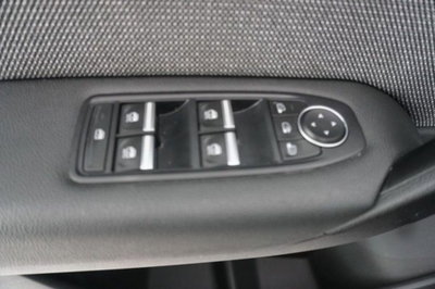 Renault Captur 1.0 tce Techno 90cv (20)