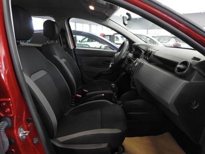 Dacia Duster 1.0 TCe 100 CV ECO-G 4x2 Comfort (9)