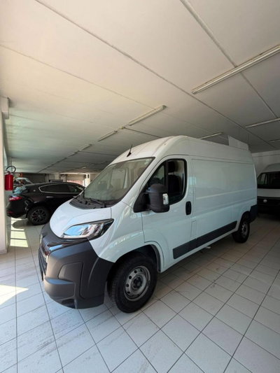 Peugeot Boxer Furgone 330 2.2 HDi/110CV FAP PC-TN Combi Comfort usato