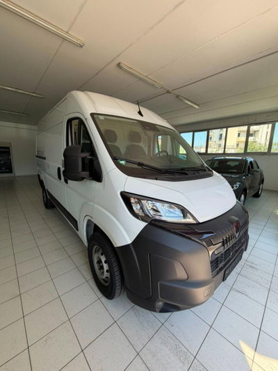 Peugeot Boxer Furgone 330 2.2 HDi/110CV FAP PC-TN Combi Comfort (2)
