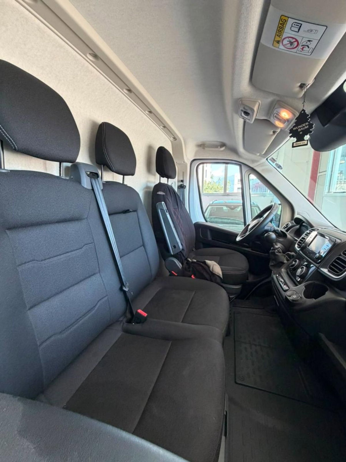 Peugeot Boxer Furgone 330 2.2 HDi/110CV FAP PC-TN Combi Comfort (7)