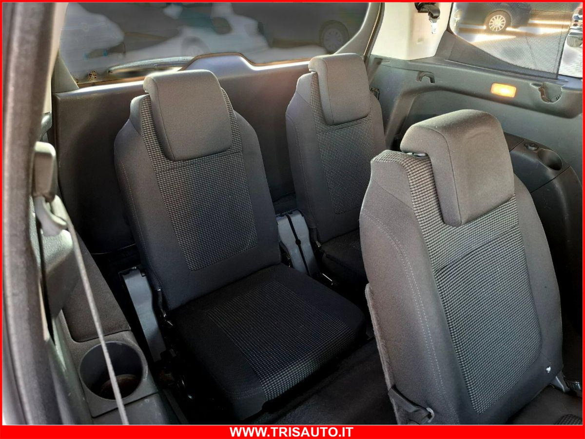 Peugeot 5008 1.6 HDi 112CV Business (10)