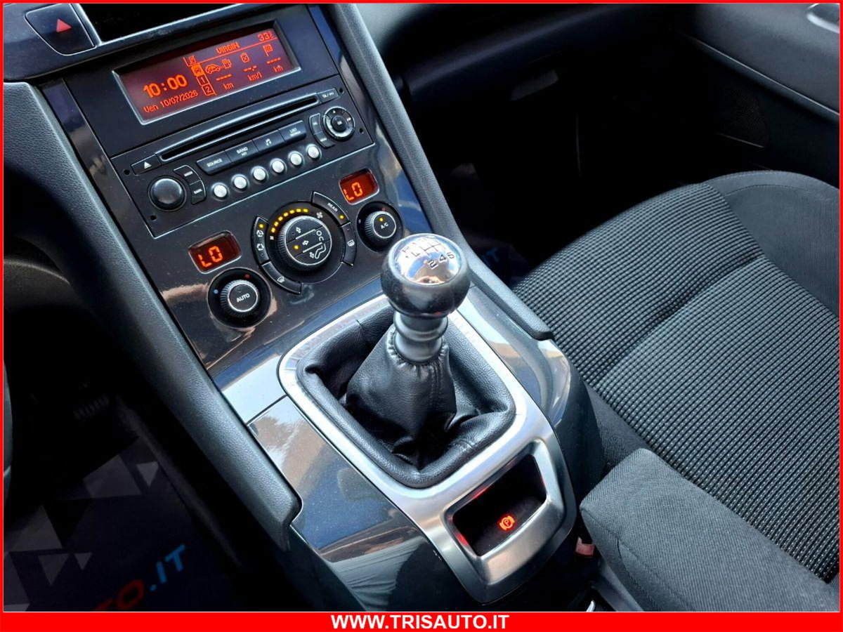 Peugeot 5008 1.6 HDi 112CV Business (15)
