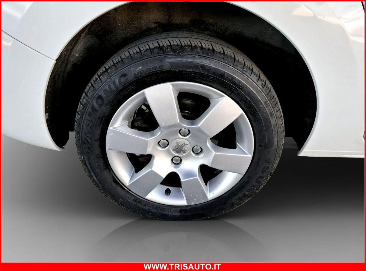 Peugeot 5008 1.6 HDi 112CV Business (20)