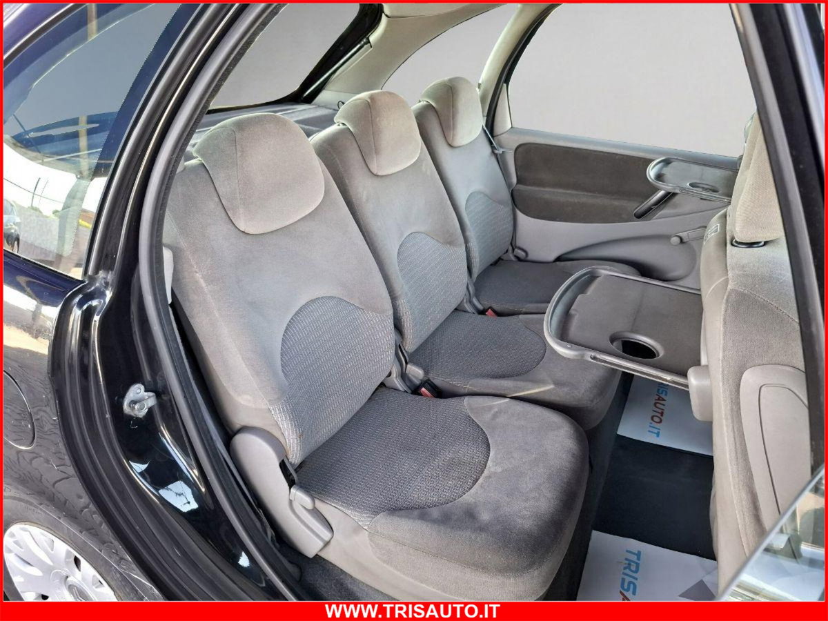 Citroen Xsara Picasso 1.6 HDi 90CV airdream Classique (10)