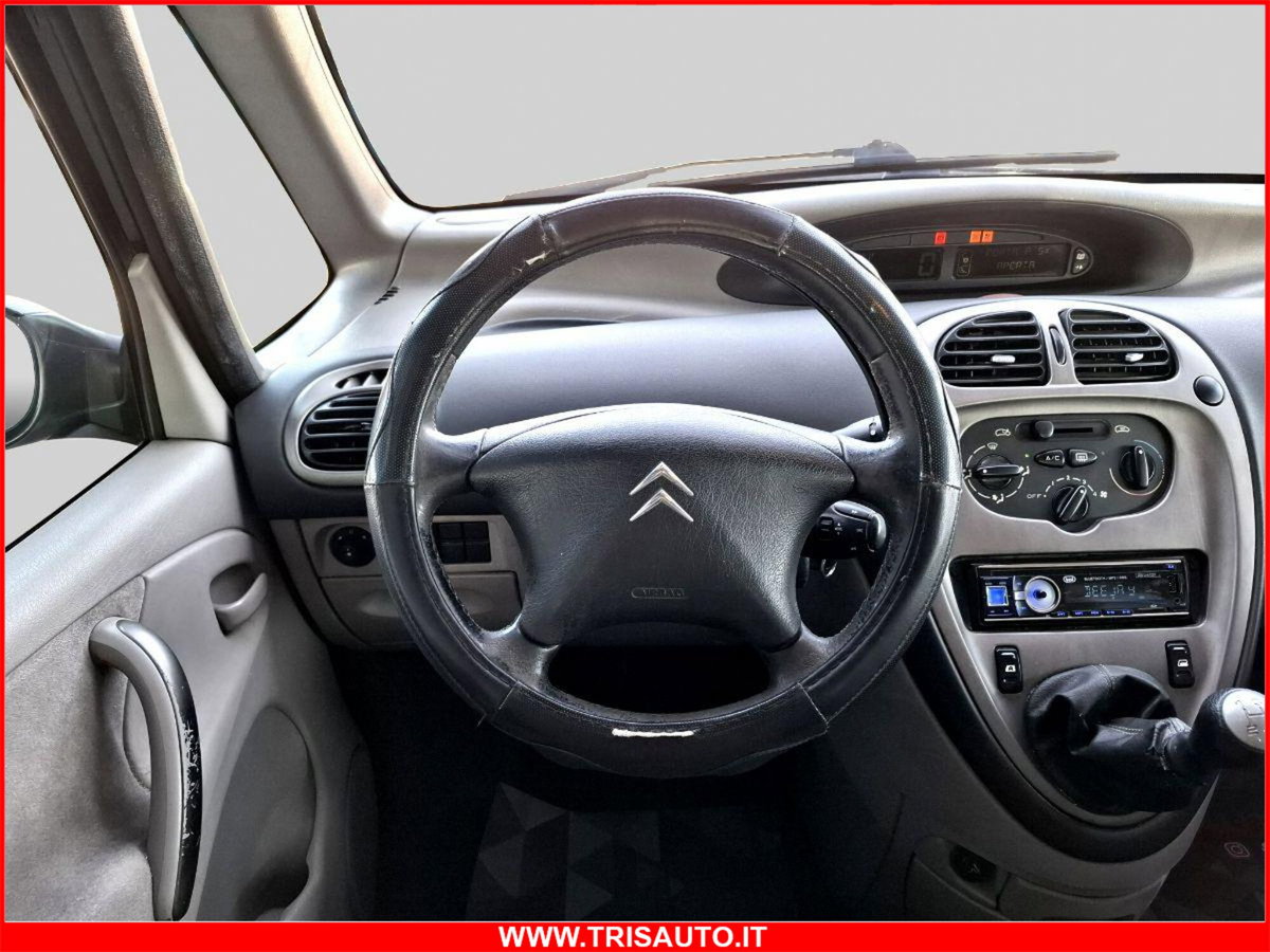 Citroen Xsara Picasso 1.6 HDi 90CV airdream Classique (13)