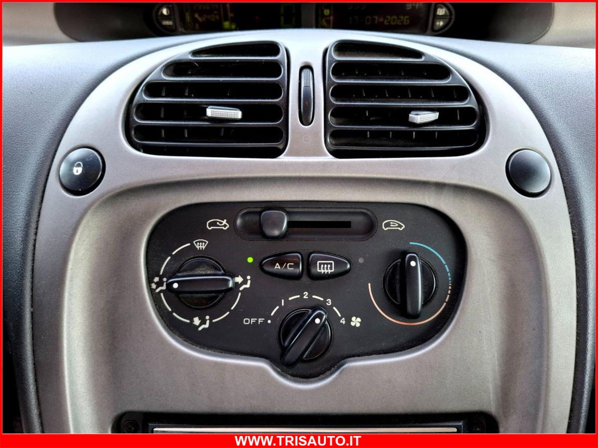 Citroen Xsara Picasso 1.6 HDi 90CV airdream Classique (14)