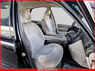 Citroen Xsara Picasso 1.6 HDi 90CV airdream Classique (8)